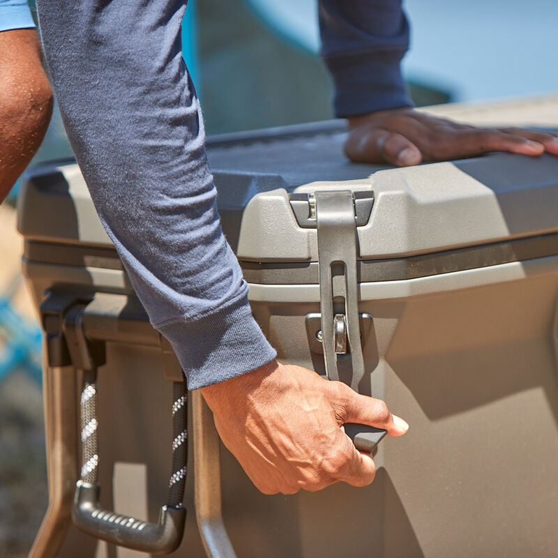 Coleman Convoy Series 100-Quart Cooler with Wheels image number 18