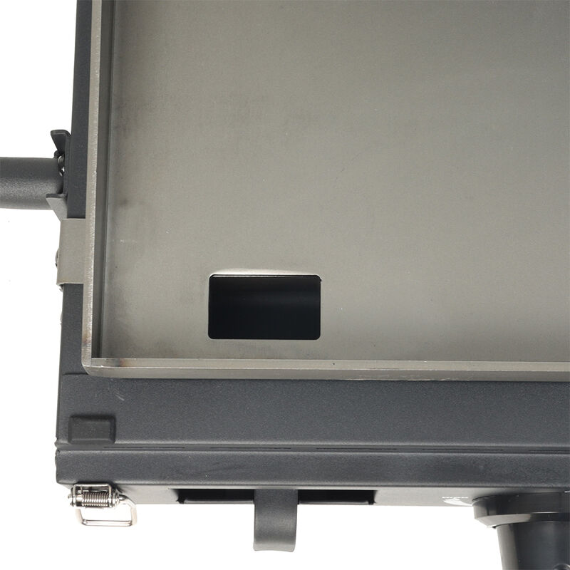 Razor Portable 3-Burner Griddle image number 10