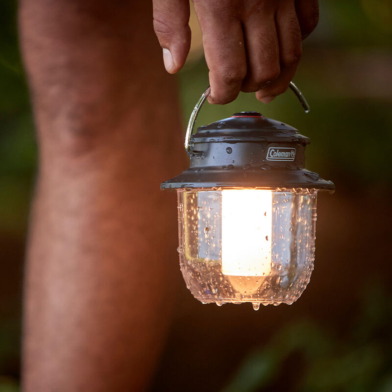 Coleman Classic Recharge 400-Lumen LED Lantern image number 8