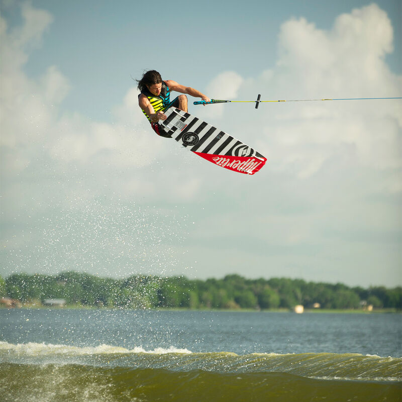 Hyperlite Franchise 128 Wakeboard With Remix Bindings image number 2