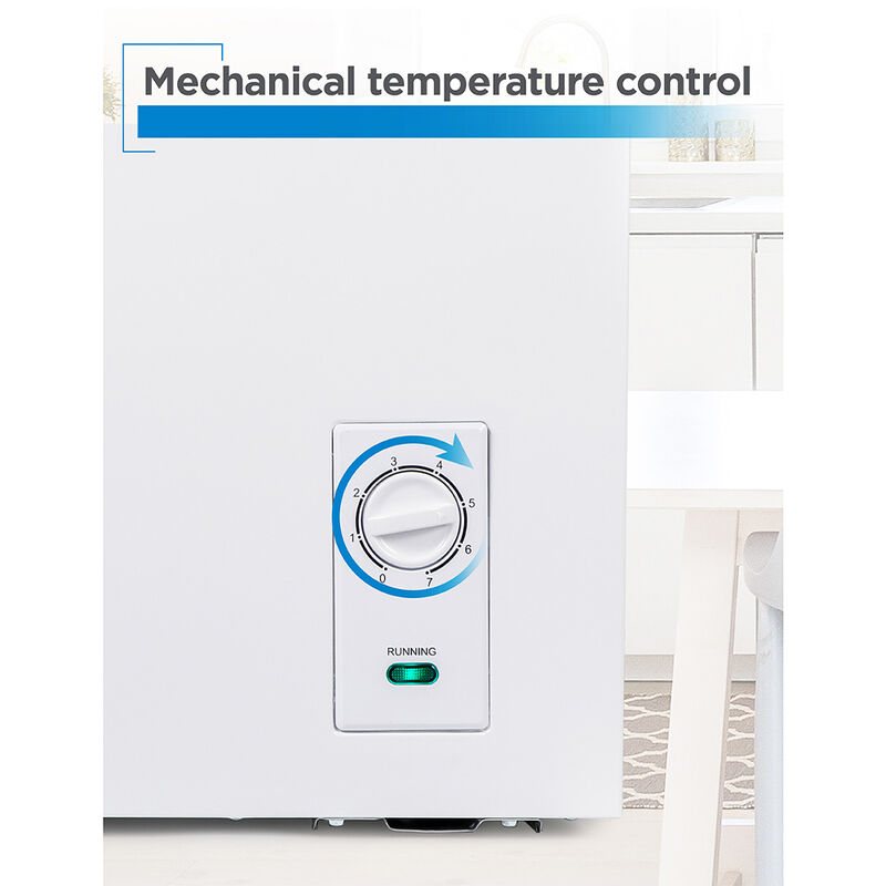 Black+Decker 2.7 cu. ft. Compact Chest Freezer, White image number 5