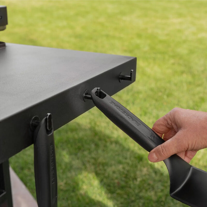 Blackstone 28" Griddle with Hard Cover Bundle &ndash; Camping World Exclusive! image number 7