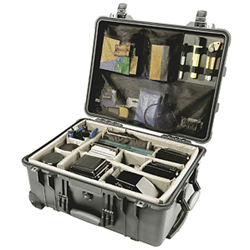 Pelican 1560 Case With Pick 'N Pluck Foam image number 1