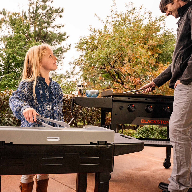 Blackstone Griddle Toy Set image number 3