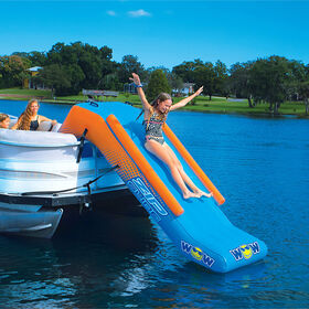 WOW Pontoon Zip Slide