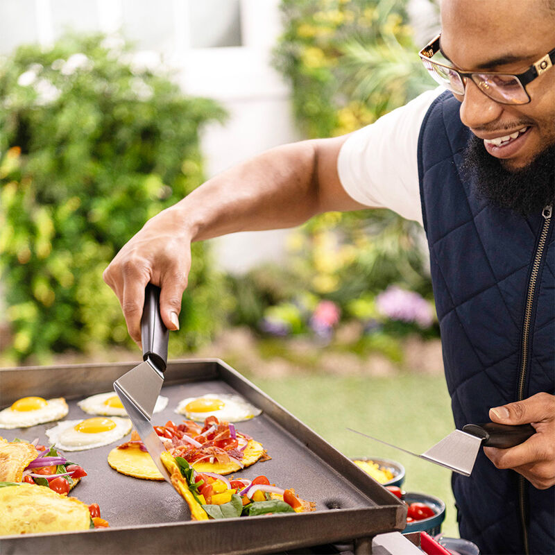 Charbroil 22" 2-Burner Tabletop Gas Griddle with Cover and Adapter image number 1