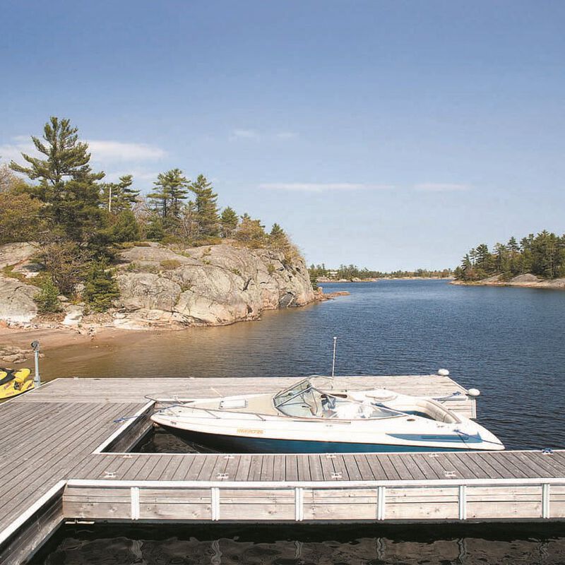 Dock Edge Dock2Go+ Modular Floating Dock Kit, 4' x 20' image number 3