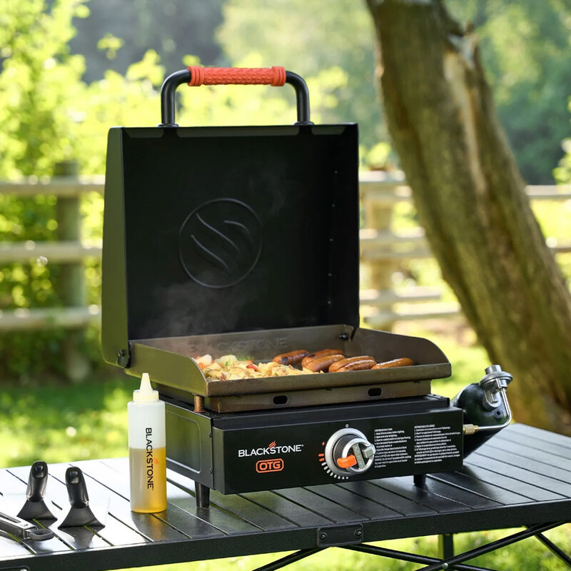 Blackstone OTG 17" Tabletop Griddle with Hood image number 2