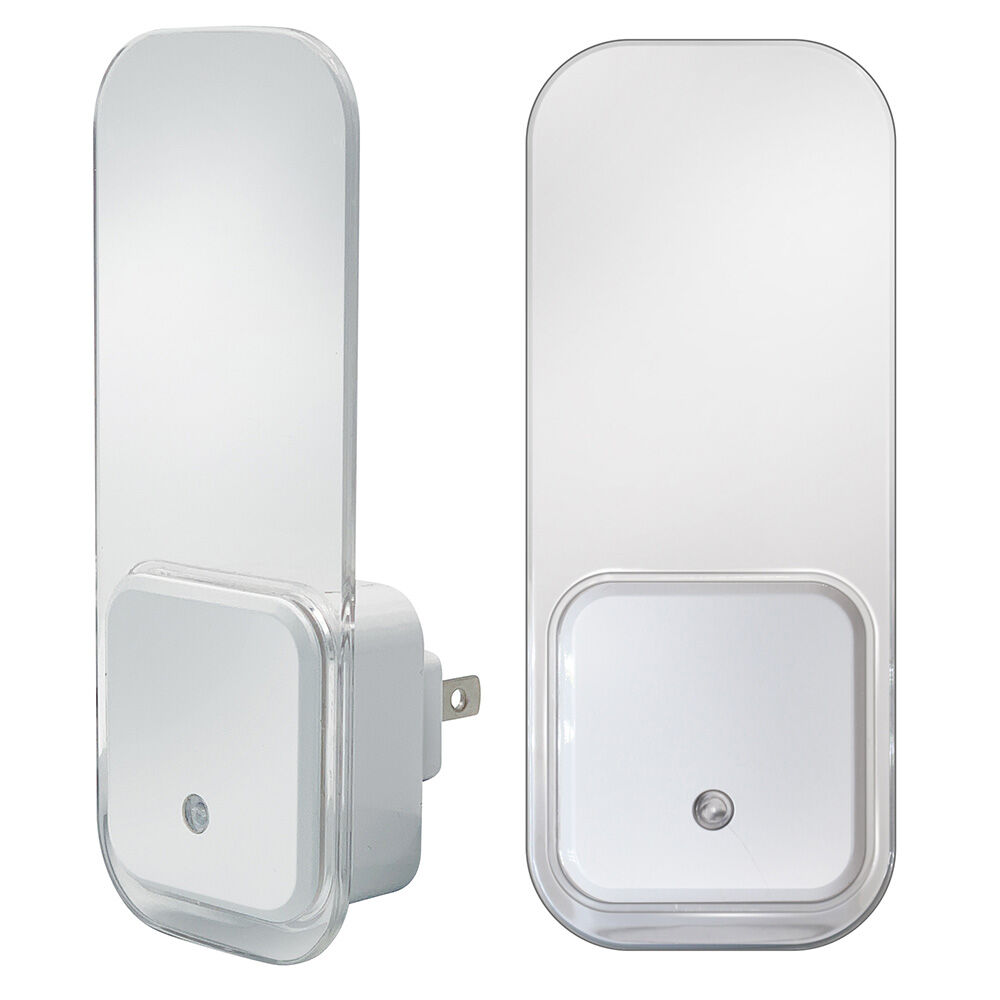 Space and Home Dusk-to-Dawn Blade Night Light, 2-Pack