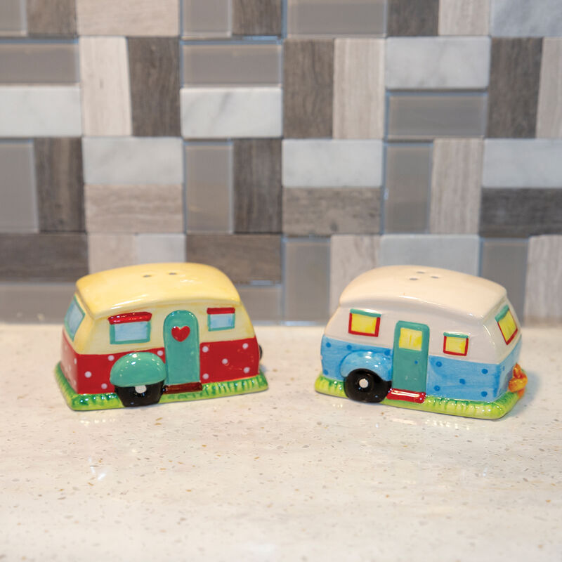 Retro RV Salt & Pepper Shakers image number 7