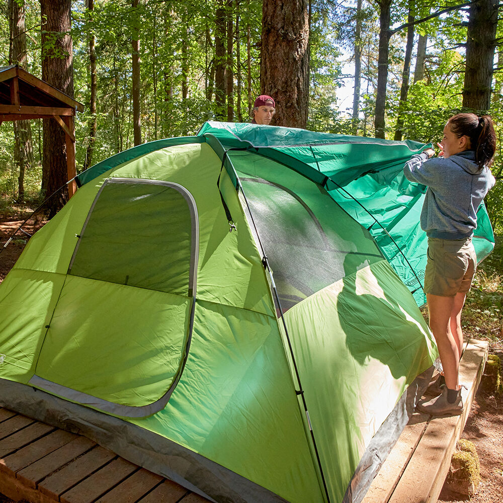 Coleman Sundome 4-Person Camping Tent