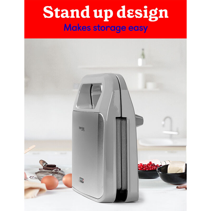 Betty Crocker 3-in-1 Indoor Grill, Sandwich/Panini Press, and Waffle Maker, Silver image number 7