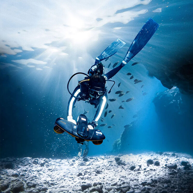 Sublue Navbow+ Underwater Scooter in Flame Orange image number 2