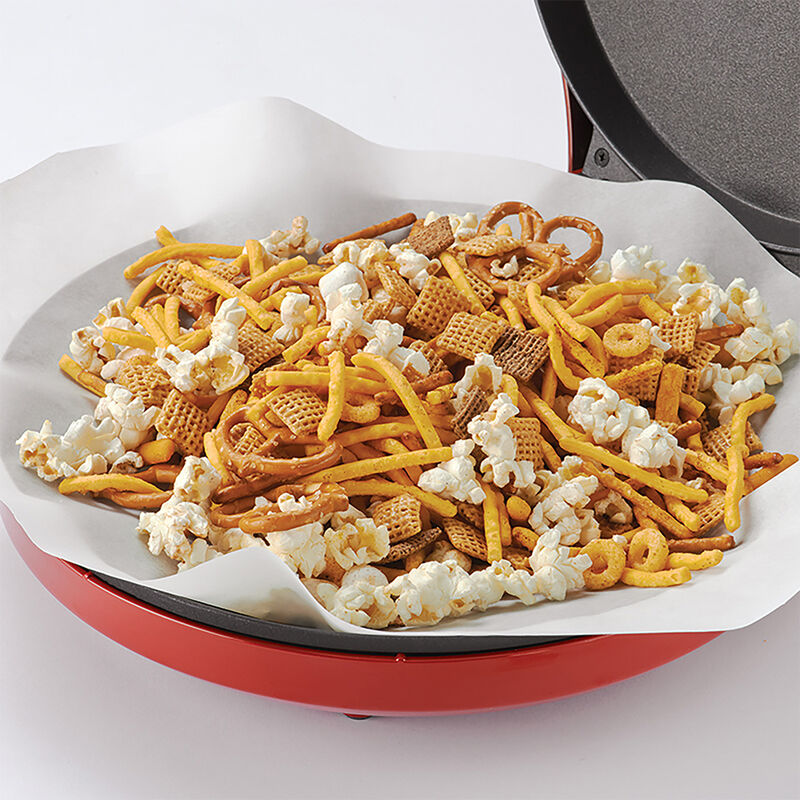 Betty Crocker 12" Pizza Maker, Red image number 6