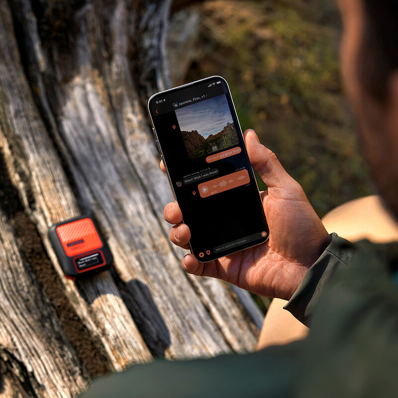 Garmin inReach Messenger Plus SOS Satellite Communicator image number 6