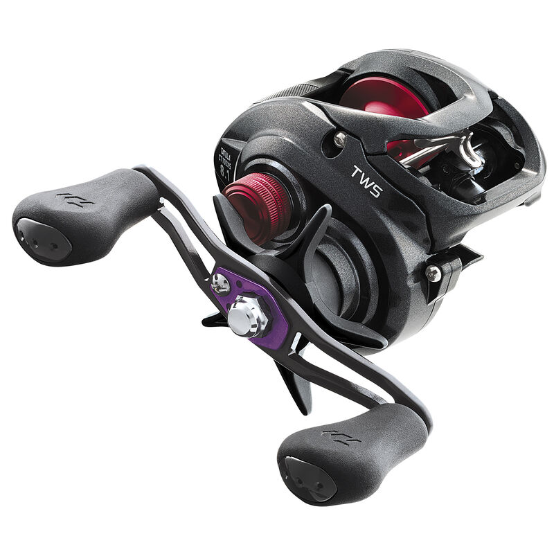 Daiwa Tatula CT Baitcasting Reel image number 1