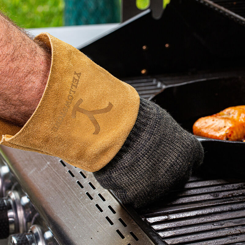 Yellowstone Protective BBQ and Utility Glove image number 4