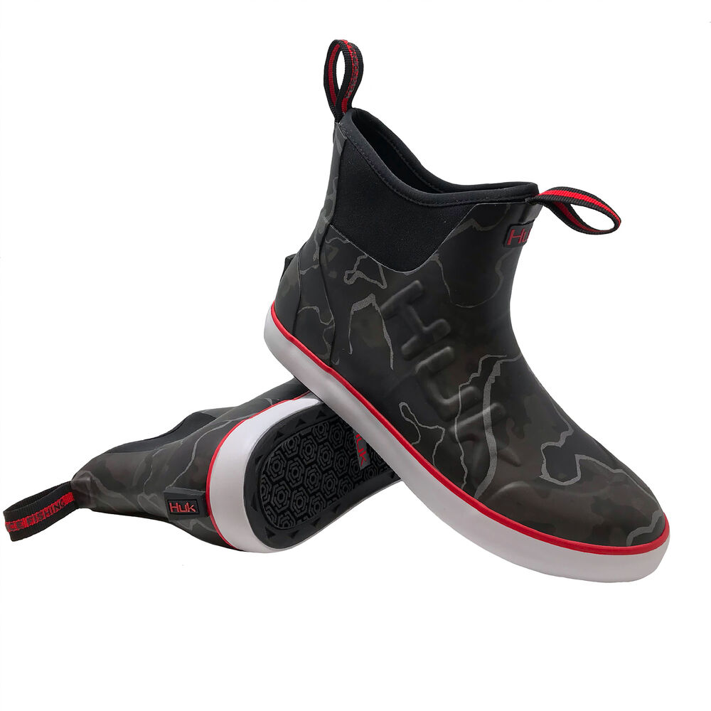 HUK Men�s Rogue Wave Waterproof Mid Boot Overton�s