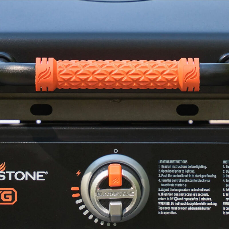 Blackstone OTG 17" Tabletop Griddle with Hood image number 8