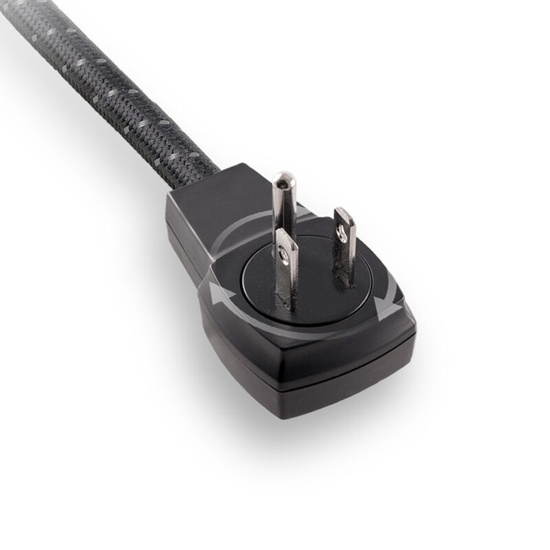 Titan 3-Outlet Extension Cord image number 3