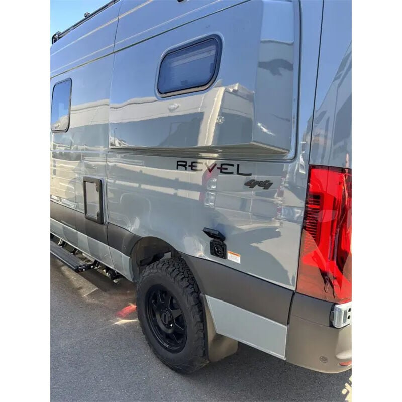 Power Watchdog SafeView Smart RV 30-Amp Power Inlet, Black image number 9