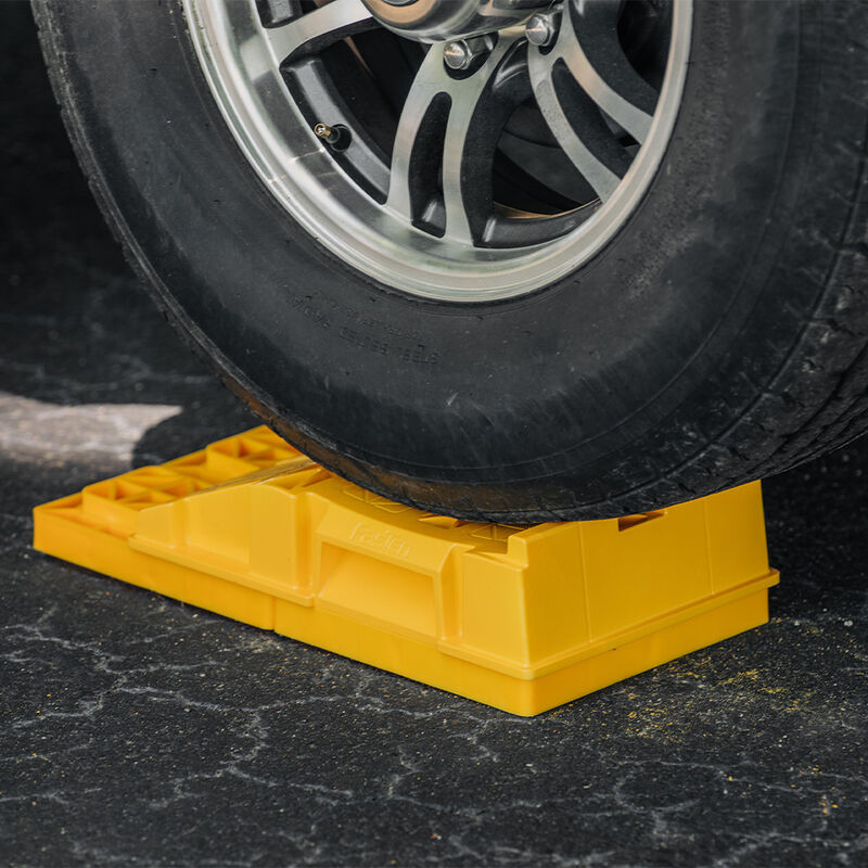 Camco FasTen-RV Leveling Ramps - 2-Pack image number 3