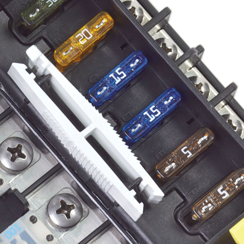 Blue Sea Systems SafetyHub 150 Fuse Block image number 4