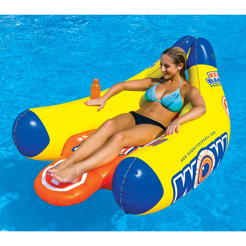 WOW Big Banana Lounge image number 3