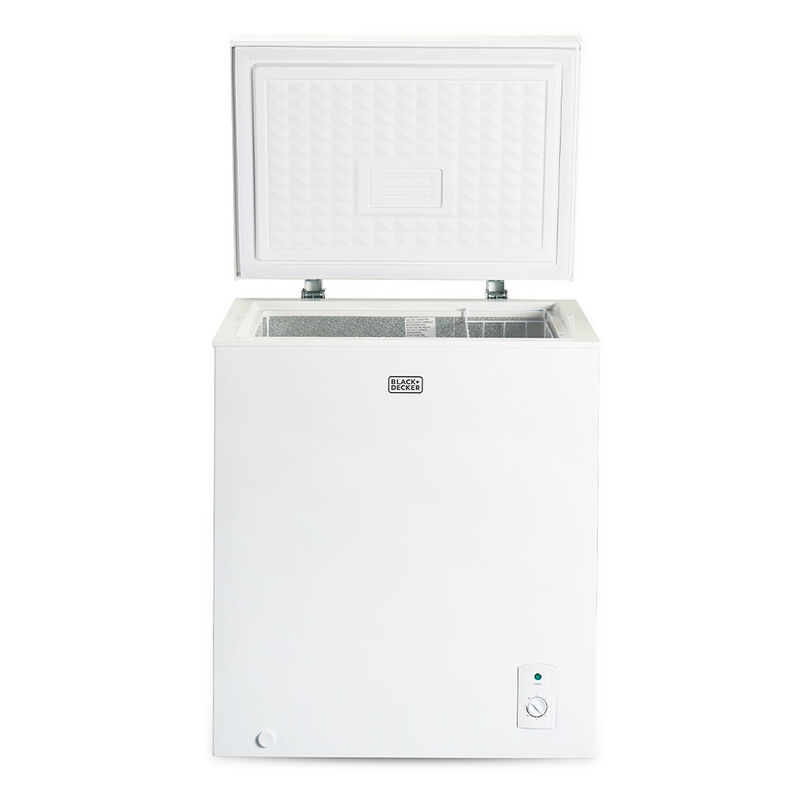 Black+Decker 5.1 cu. ft. Chest Freezer, White image number 5