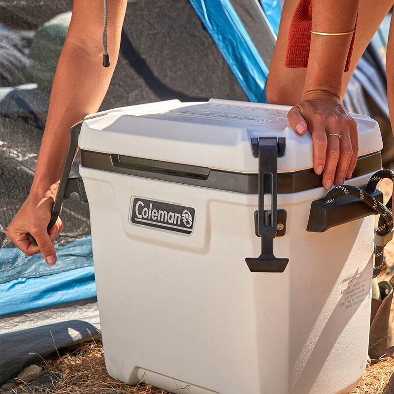 Coleman Convoy Series 28-Quart Portable Cooler image number 7