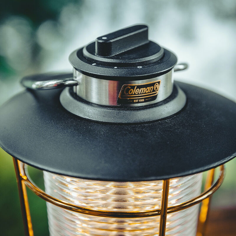 Coleman 1900 Collection 200-Lumen LED Lantern image number 6