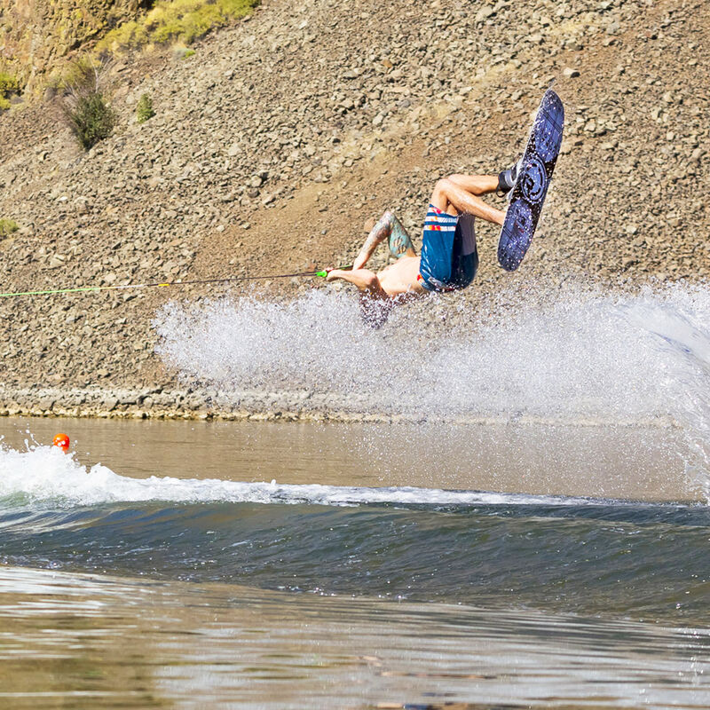 Radar Graviton Trick Waterski image number 6