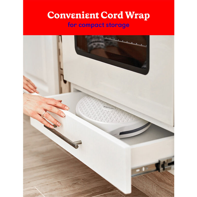 Betty Crocker 12" Pizza Maker, White image number 6