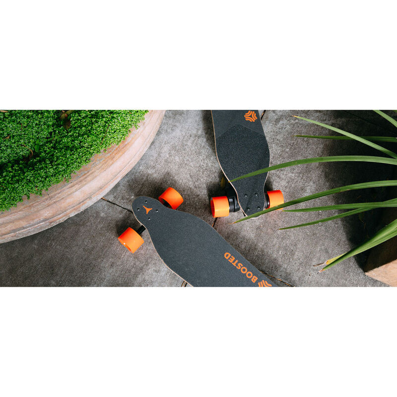 Boosted 2nd Gen. Dual+ Electric Skateboard image number 8