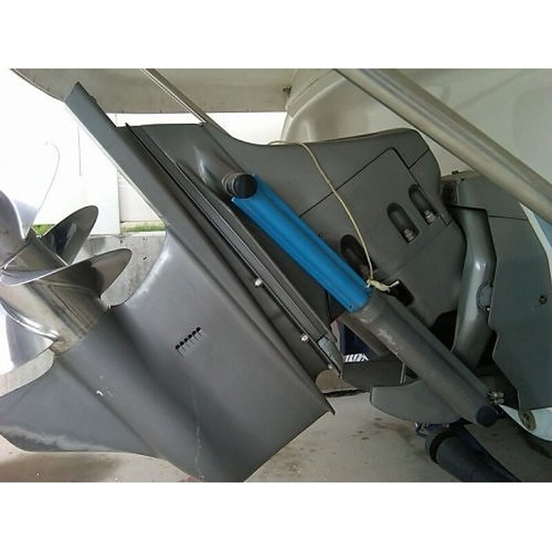 Sterndrive Trailering Clips image number 3