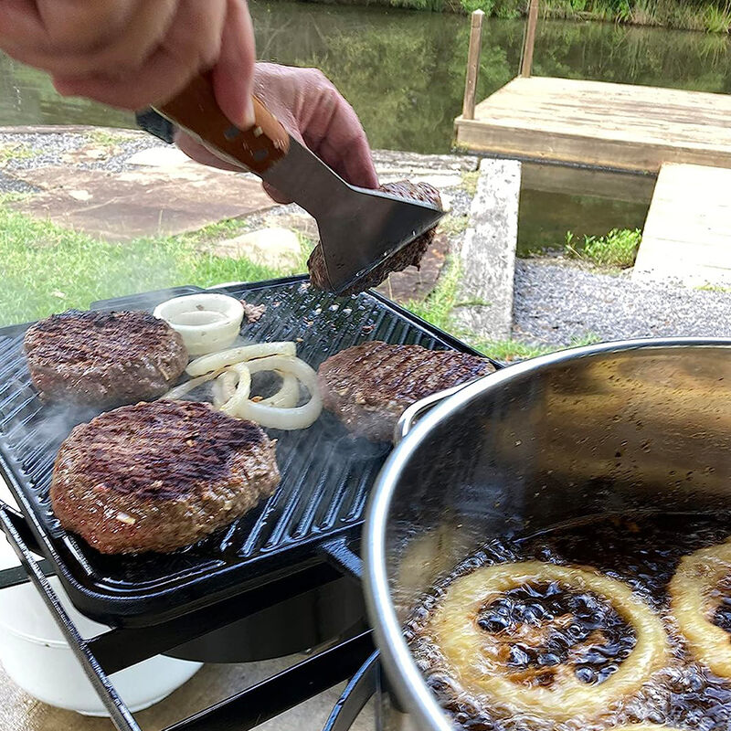 Bayou Classic&reg; Dual Burner Cooker extension legs, 10 psi image number 3