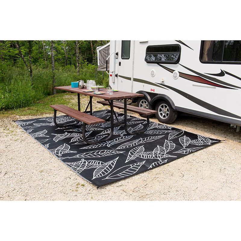 Reversible Outdoor Rug image number 11