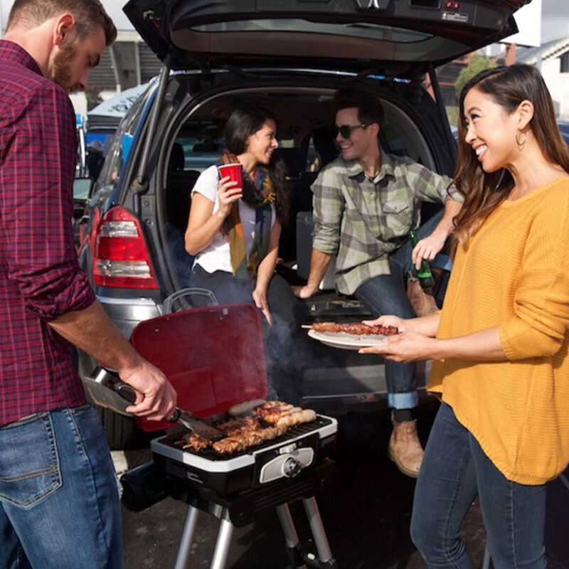 Cuisinart Petit Gourmet Gas Grill with VersaStand image number 6