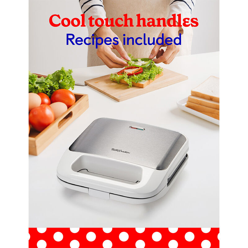 Betty Crocker 3-in-1 Indoor Grill, Sandwich/Panini Press, and Waffle Maker, White image number 6