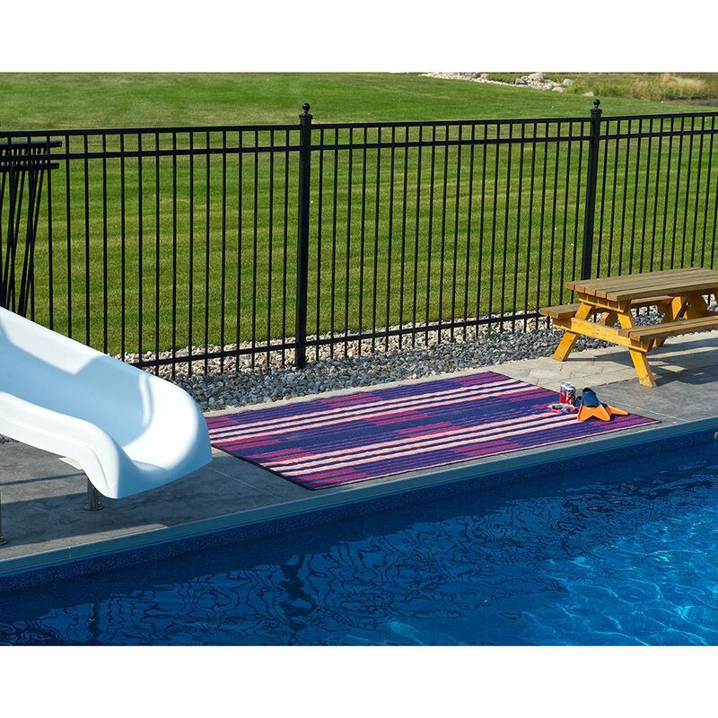 Reversible Outdoor Rug image number 16