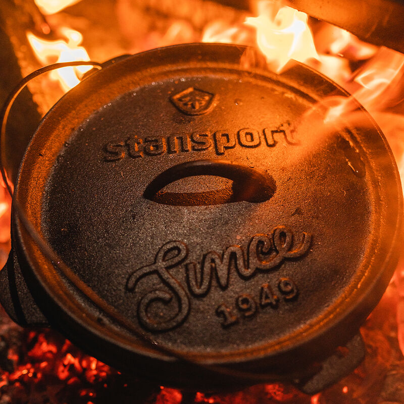 Stansport 4-Quart Pre-Seasoned Cast Iron Dutch Oven with Legs image number 8