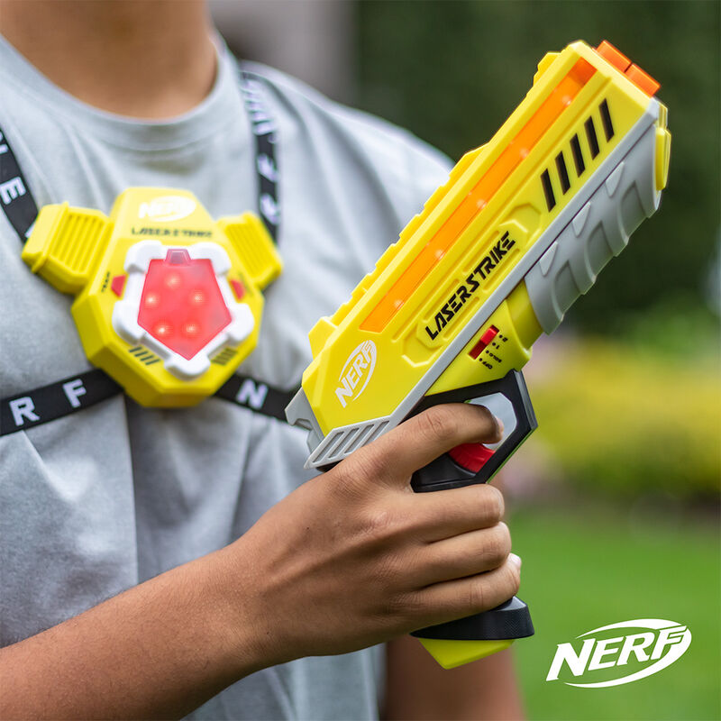 NERF Laser Strike 4 Player Laser Tag Game Pack Complete with 4 300ft Range Blasters, 4 Target Vests & 4 Holsters image number 5