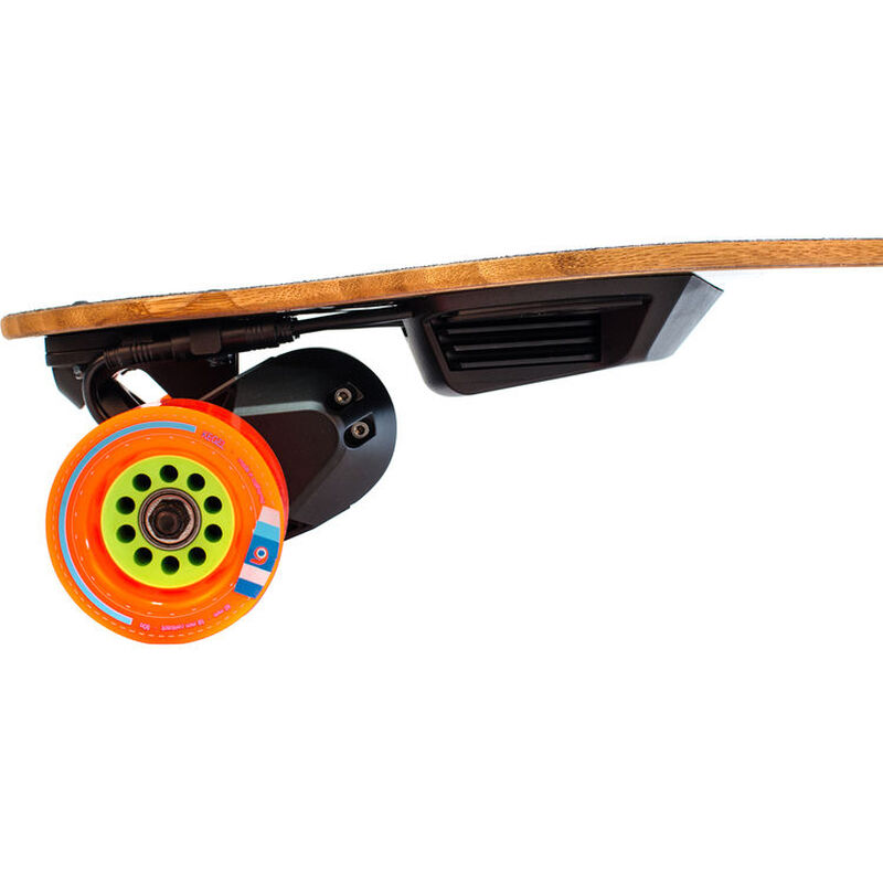 Boosted 2nd Gen. Dual+ Electric Skateboard image number 5