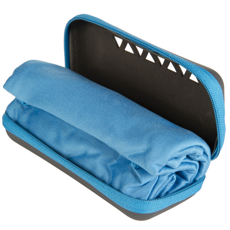 Rock Creek Blue Microfiber Camp Towel, Medium image number 3