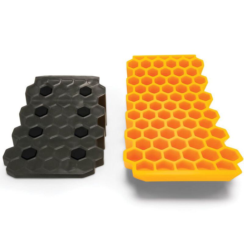 Camco Curved Leveler and Wheel Chock image number 3