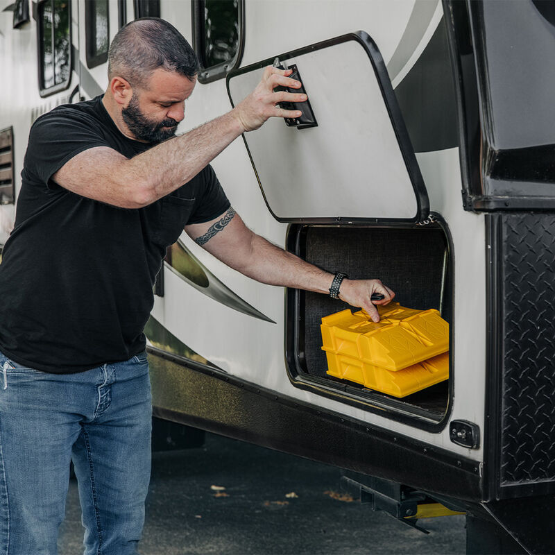 Camco FasTen-RV Leveling Ramps - 2-Pack image number 19