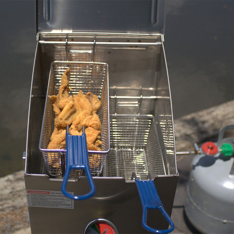 Bayou Classic&reg; 4-gal Stainless Bayou&reg; Fryer image number 2