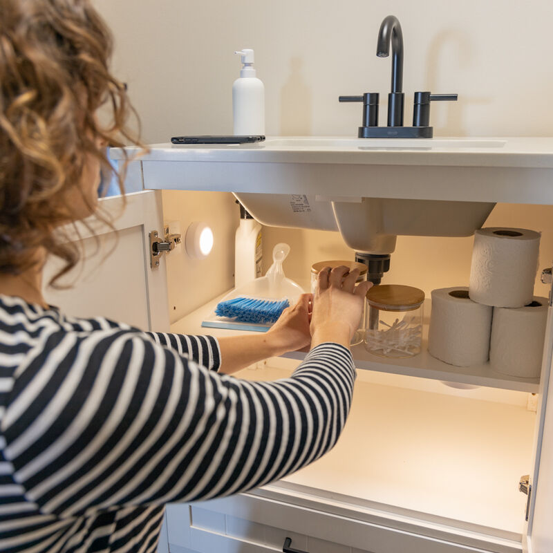 Energizer Puck Lights, 3-Pack image number 4