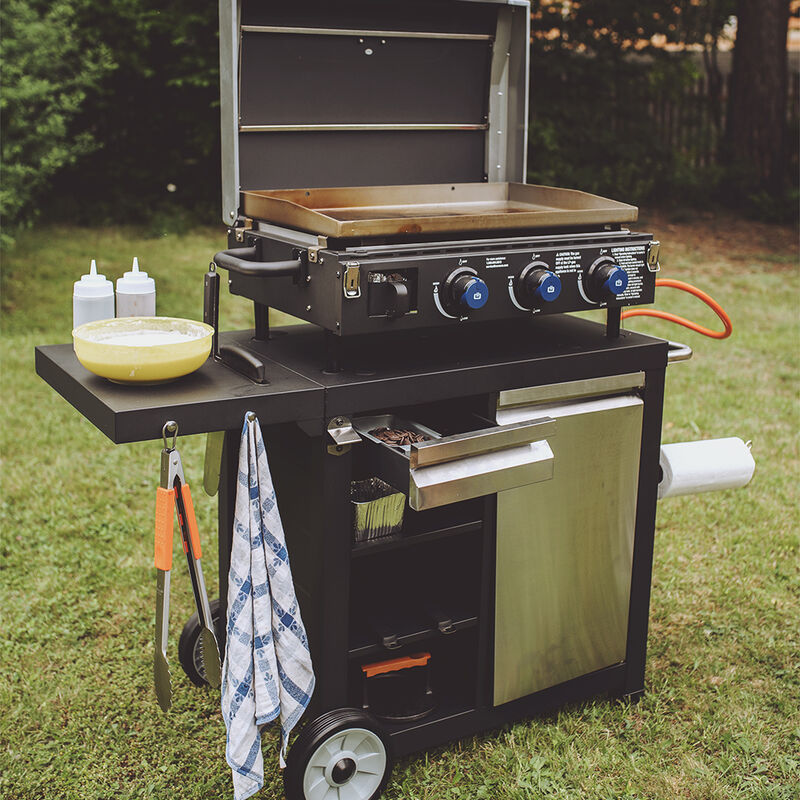 Razor Portable 3-Burner Griddle image number 2