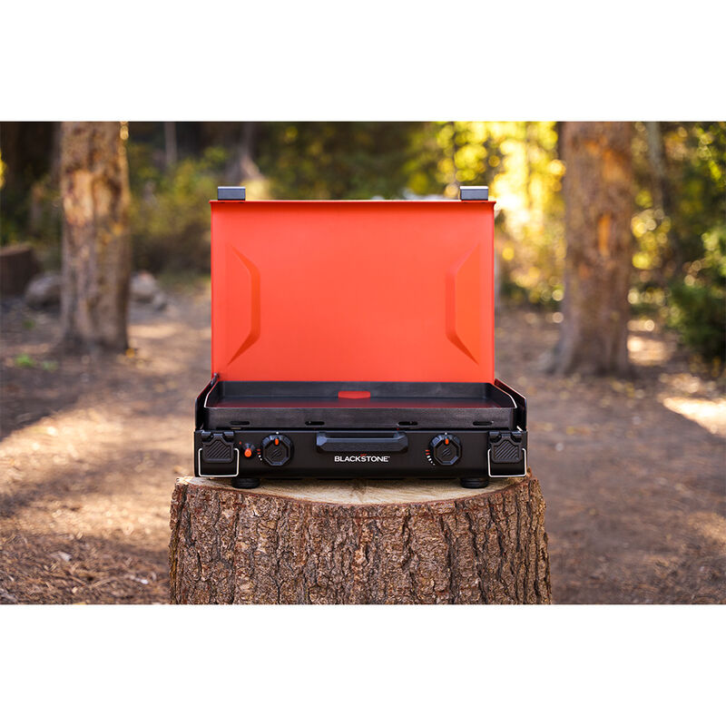 Blackstone On-the-Go OTG 20" x 14" Camping Griddle with Propane Chain System image number 2